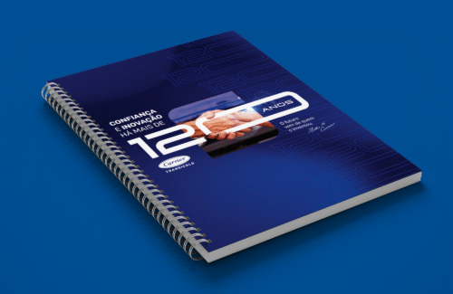 Carrier Transicold - Mockup Caderno #01